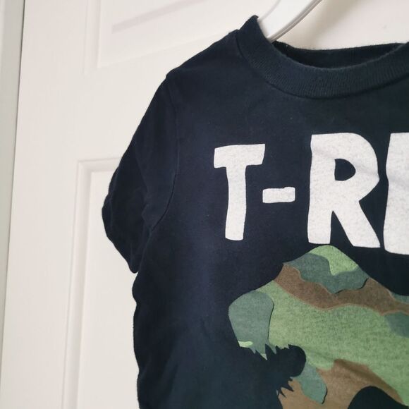 2/$15 Gap Short sleeve t-shirt size 18-24 m - Picture 2 of 4